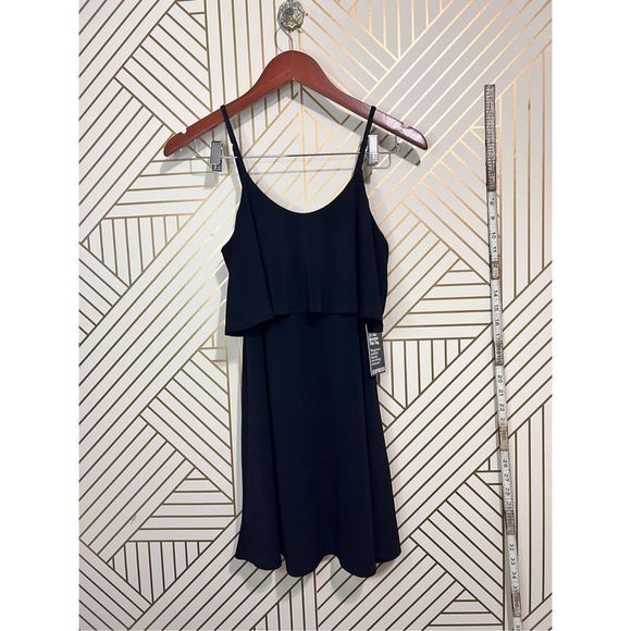 Express Women's Thin Strap Dress Scoop Neck Sleeveless Black Casual Size XS NWT - Picture 1 of 8